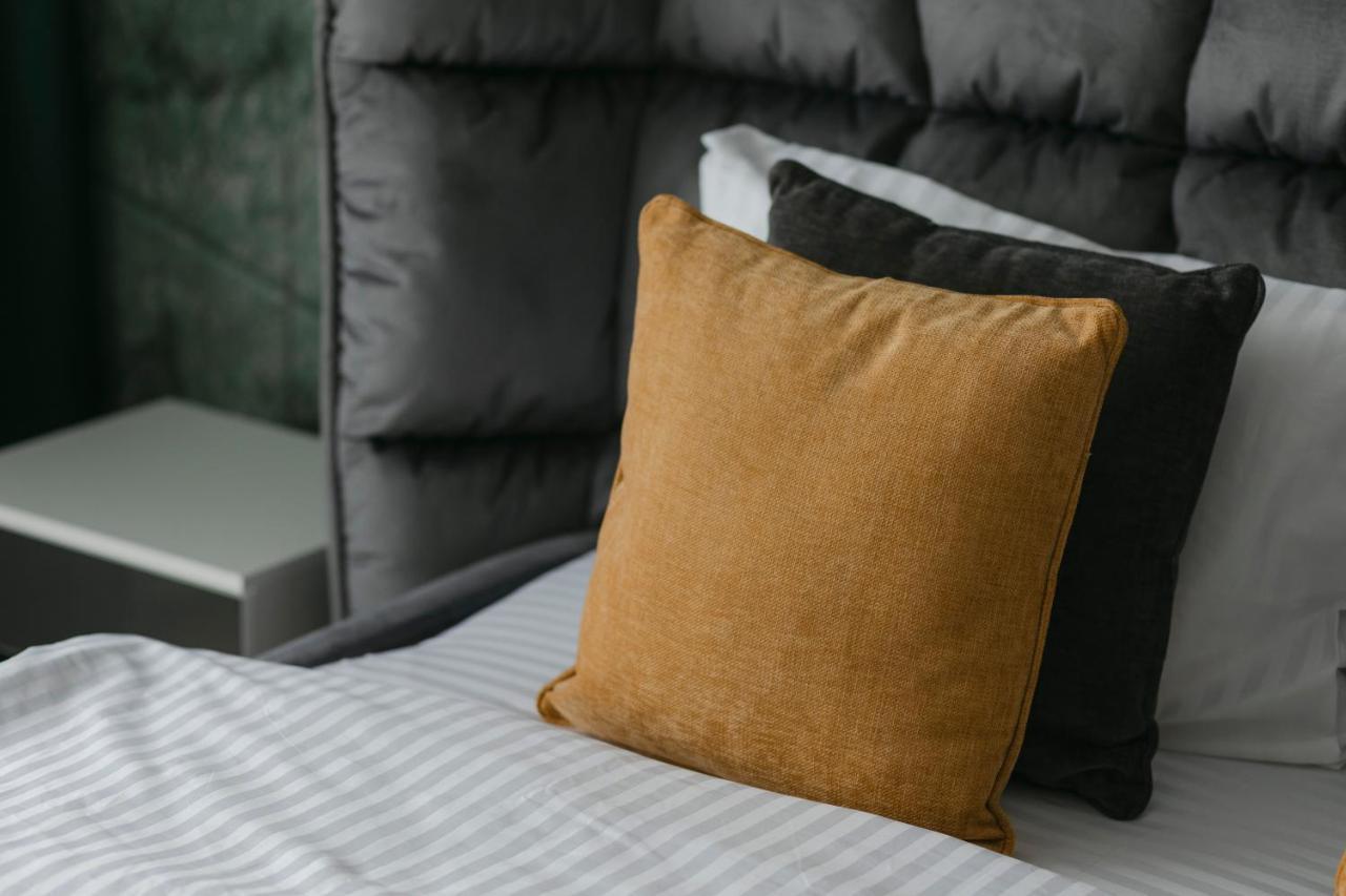 The Forest - Luxe With Free Secured Parking Apartment *